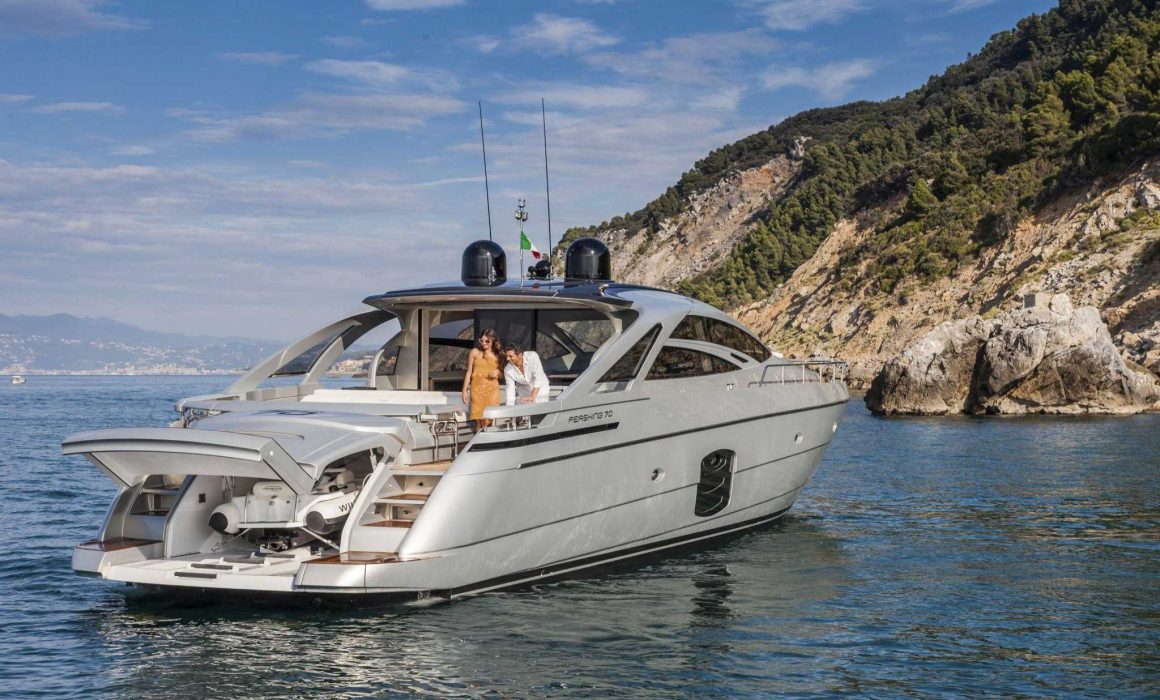 Pershing 70 cruising